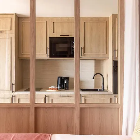 Апартаменти 1bdr 4p Flat With Stunning Sea Views *
