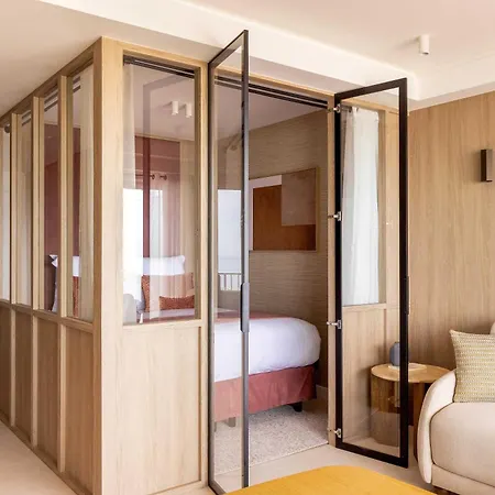 Апартаменти 1bdr 4p Flat With Stunning Sea Views *