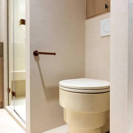 1bdr 4p Flat With Stunning Sea Views Апартаменти *